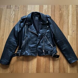 Black Synthetic Leather Zara Jacket - Boy's Size Large (Fits Adult Small)